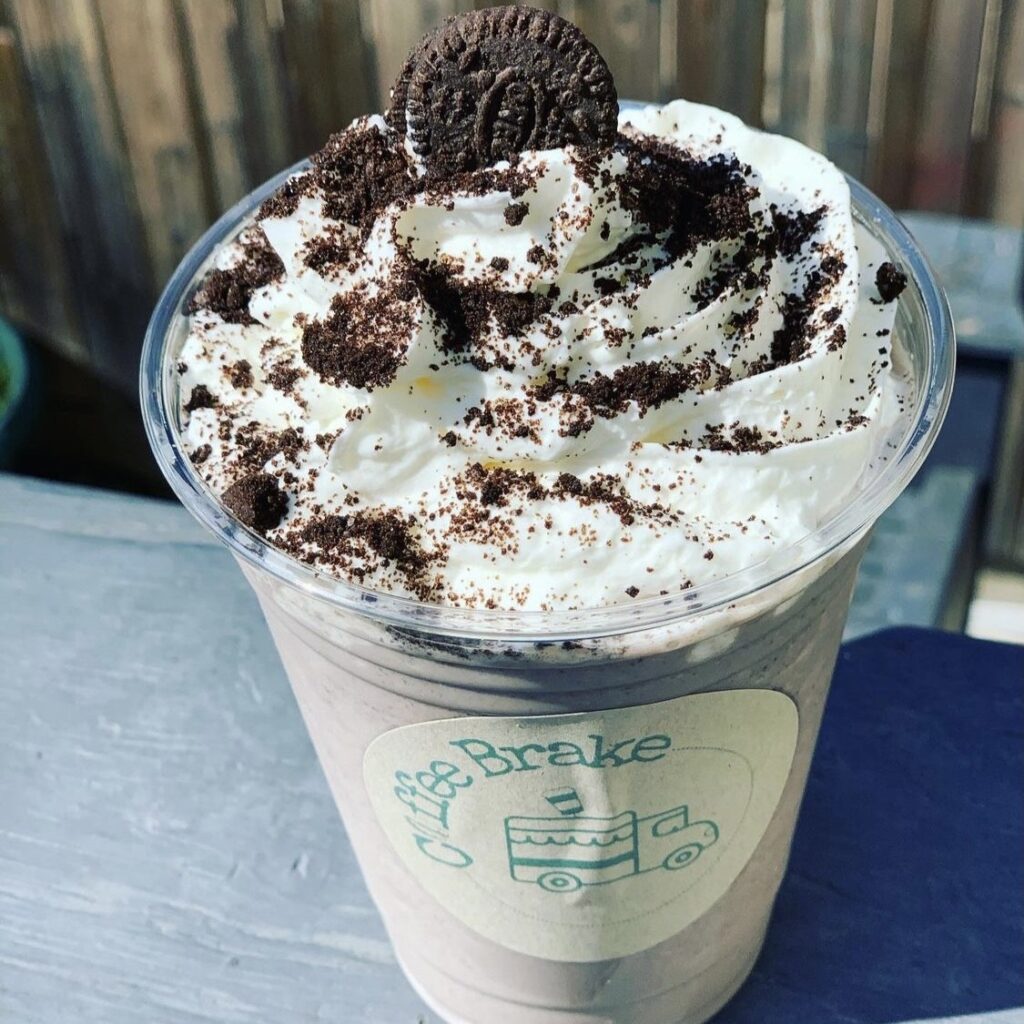 Cookies and cream smoothie 